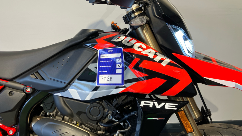Ducati Hypermotard 698 (24MY)